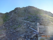 北岳への最後のガレ場登り
