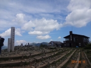 野営防止柵？尊仏山荘